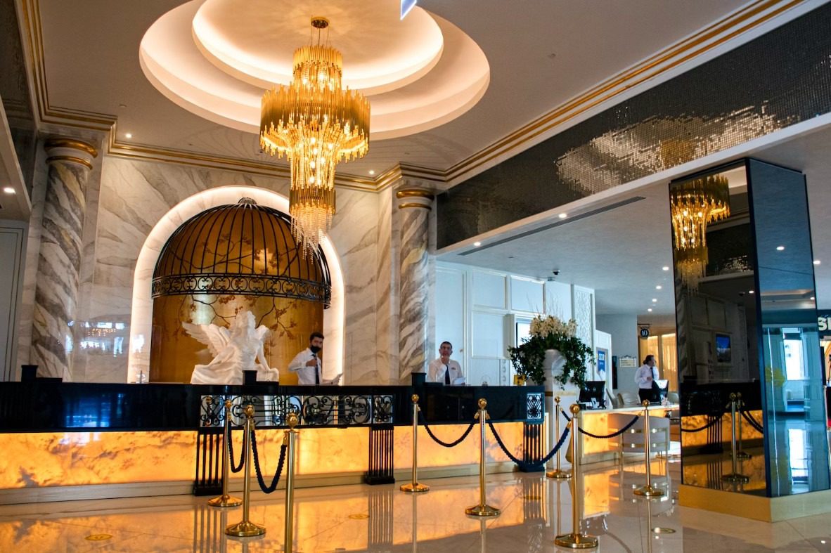Connection quality, cost reduction and sustainability: keys to Lightera's hospitality network infrastructure solution, Laserway